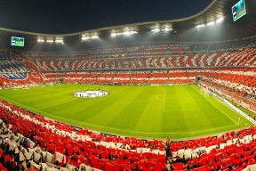 华体会hth-争议！VAR两度搅局欧冠大战，利物浦遭点球改判引爆球迷怒火，利物浦欧冠dna